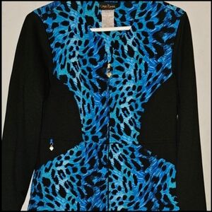 Scrub jacket size Small